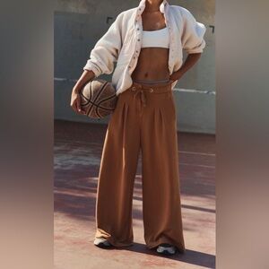 NWT Free People Full Court Wide-Leg Pants
Sz Small